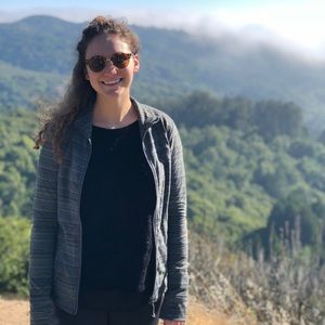 Meet your Posher, Caroline